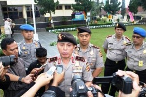 Kapolda Jabar saat diwawancara sejumlah wartawan di Mapolres Kuningan.